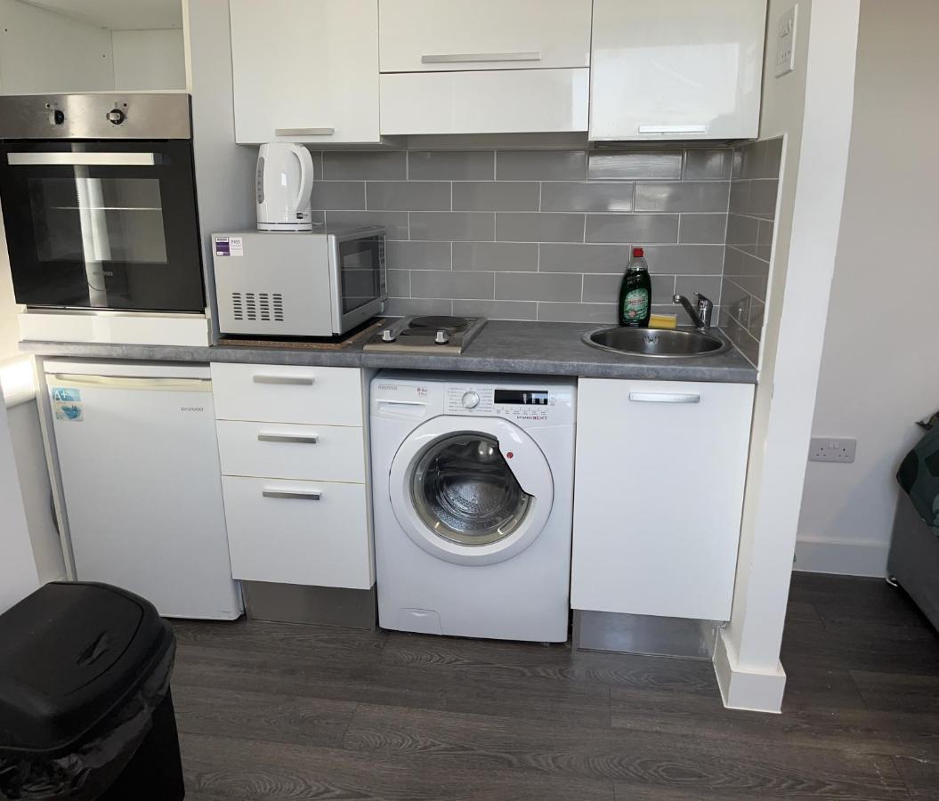The Serviced Accommodations Harlow Exterior foto